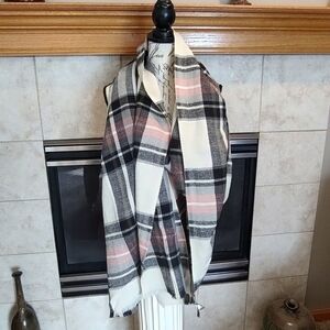 LOOK 🔥 3/$20 Plaid Scarf Wrap with Pink and Black Accents